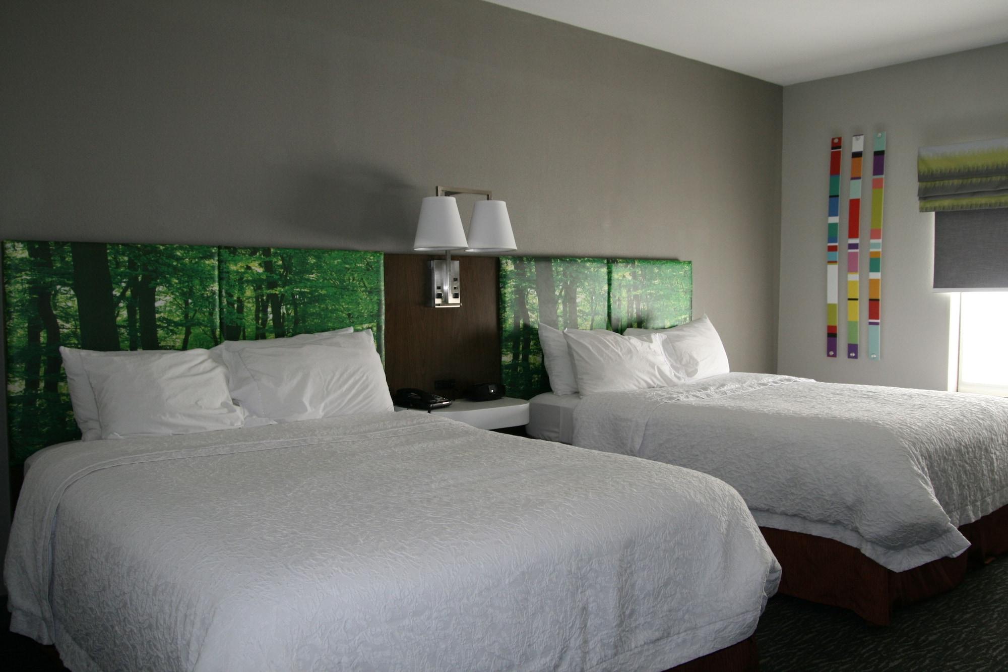Hampton 3*