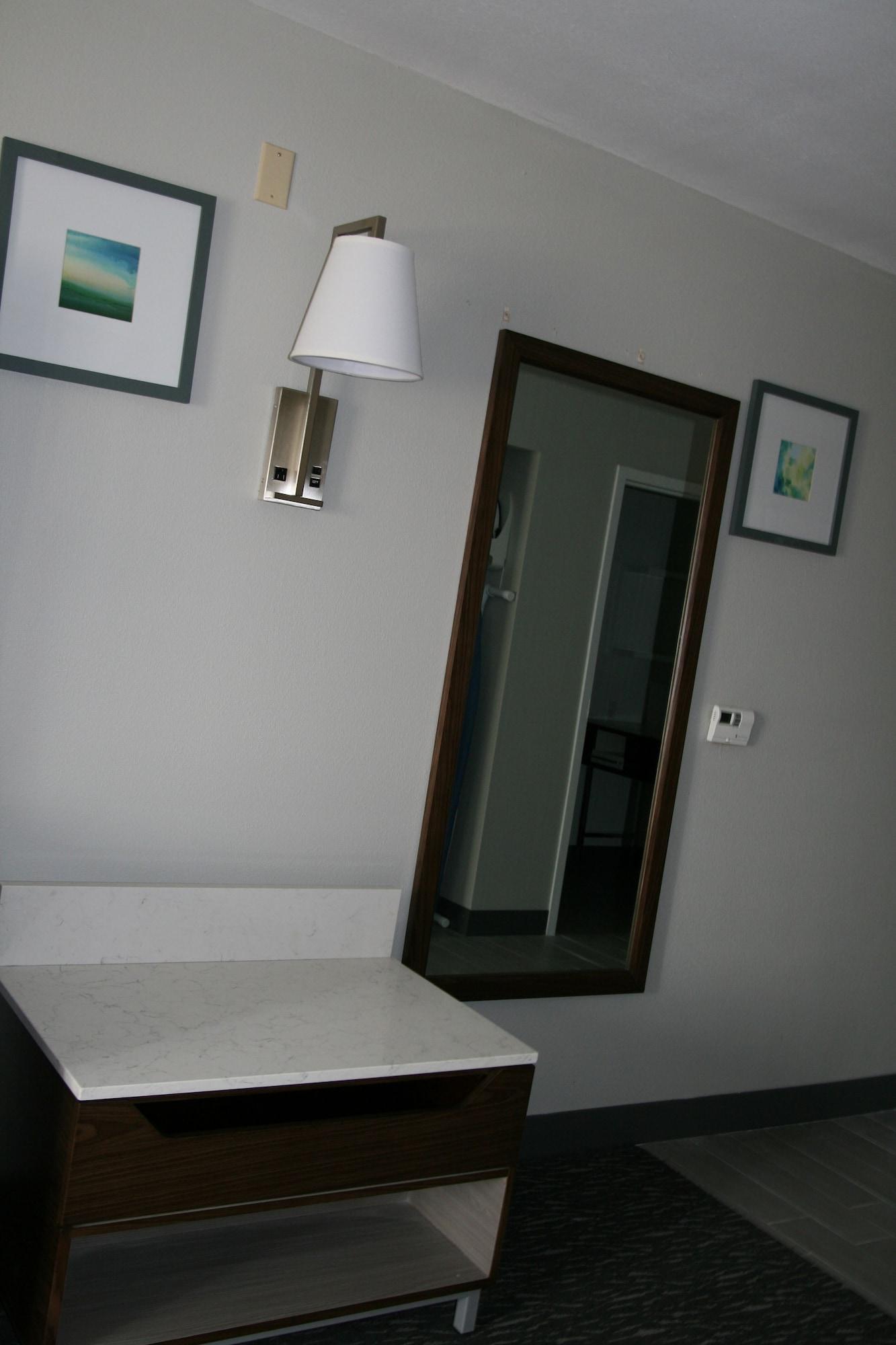 Hotel Hampton Clarion