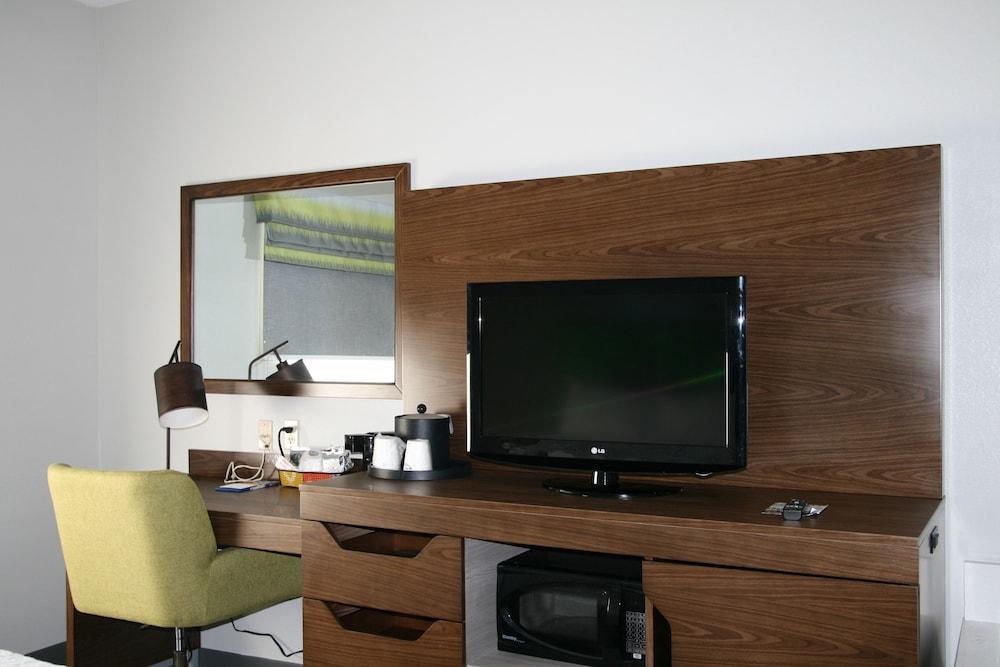 Hampton Hotel Clarion