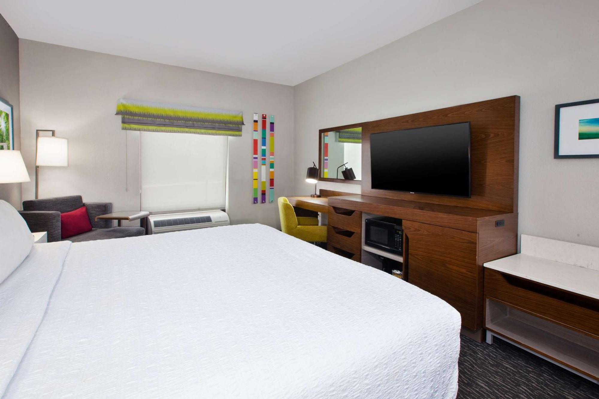 Hotel Hampton 3*