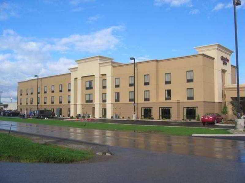 Hampton 3*